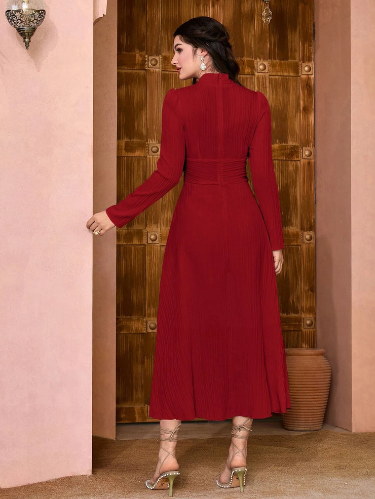 Modely Solid Ruched Waist Dress - Hues