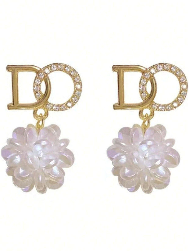 1 Pair Letter D Flower Design Earrings For Women
