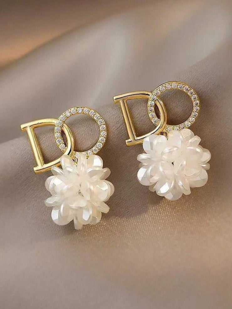 1 Pair Letter D Flower Design Earrings For Women