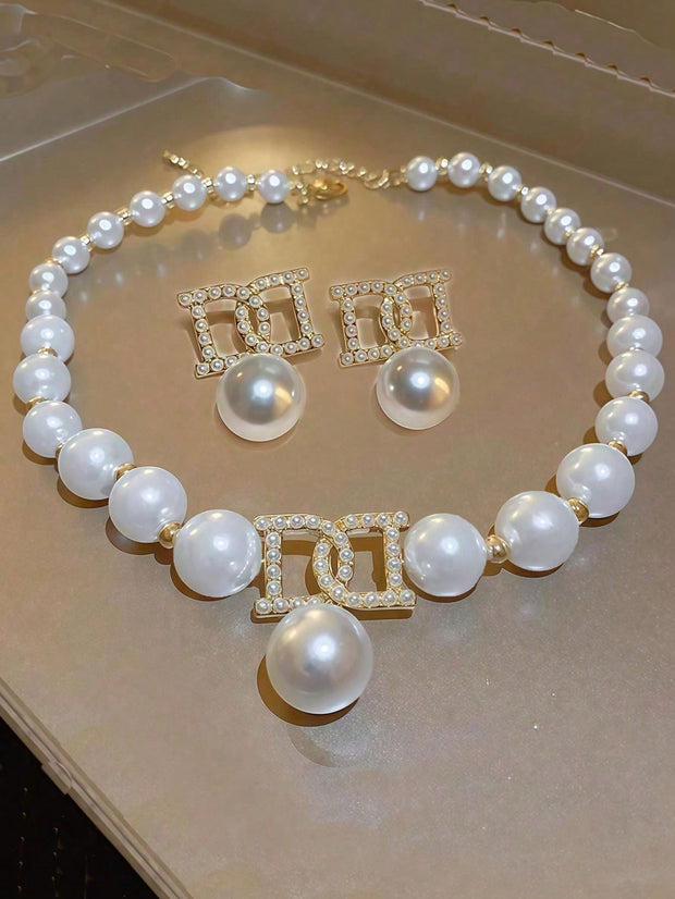 3pcs/Set Luxury Exaggerated Letter & Large Pearl Necklace & Earrings Jewelry Set