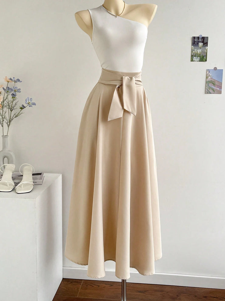 SHEIN Privé 2pcs/Set Women Asymmetrical Neck Top And Oversized A-Line Skirt