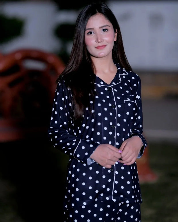 Glamorous in Pajamas - Hues