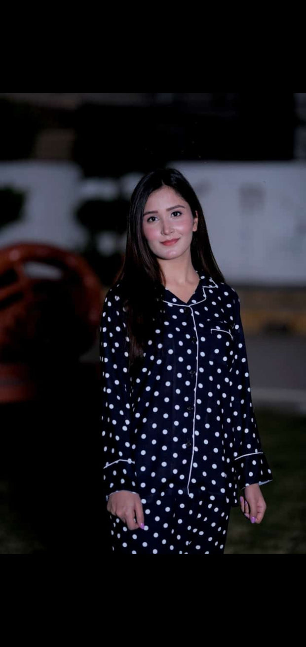 Glamorous in Pajamas - Hues